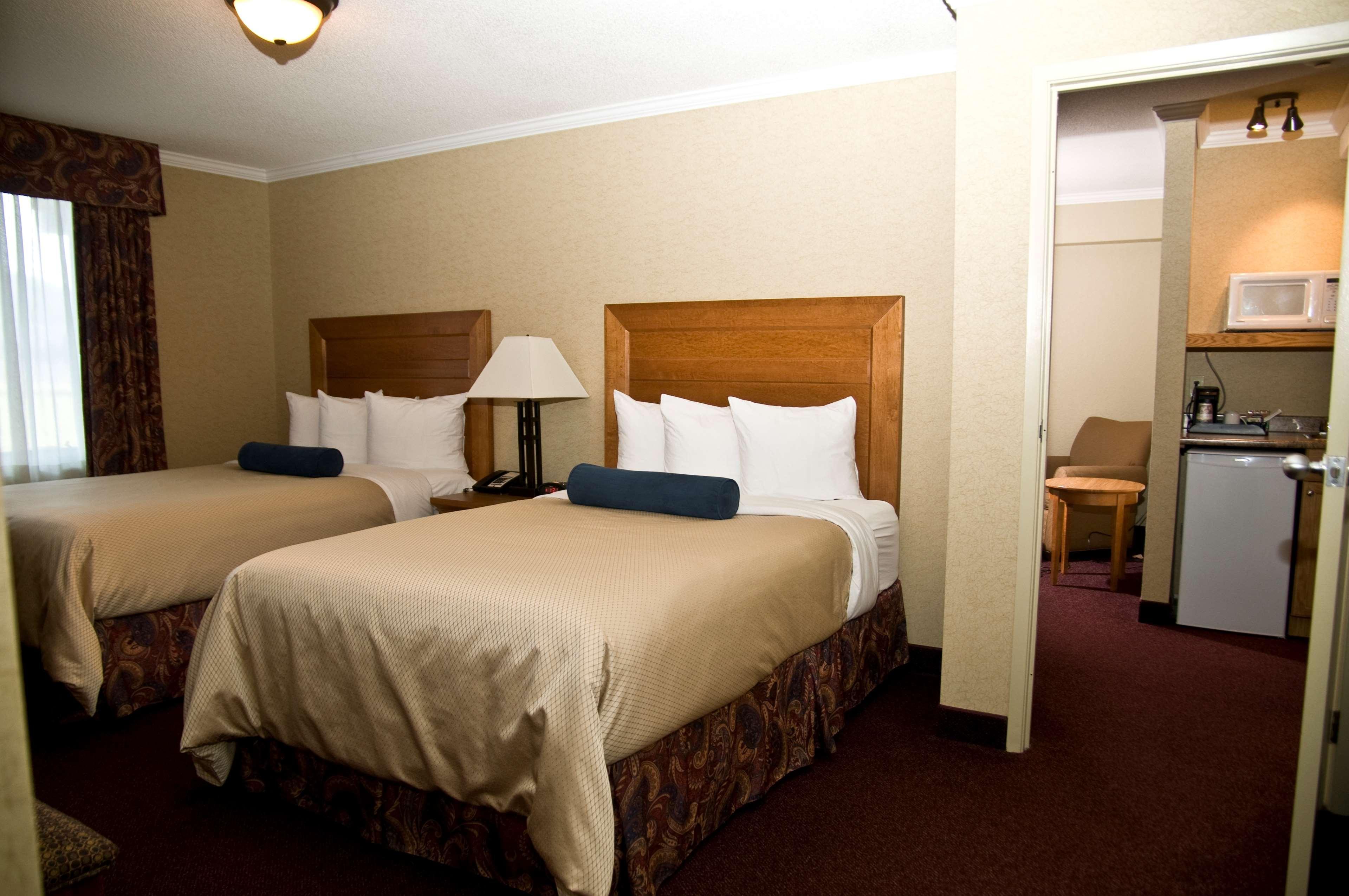 ת'אנדר ביי Best Western Plus Norwester Hotel & Conference Centre מראה חיצוני תמונה